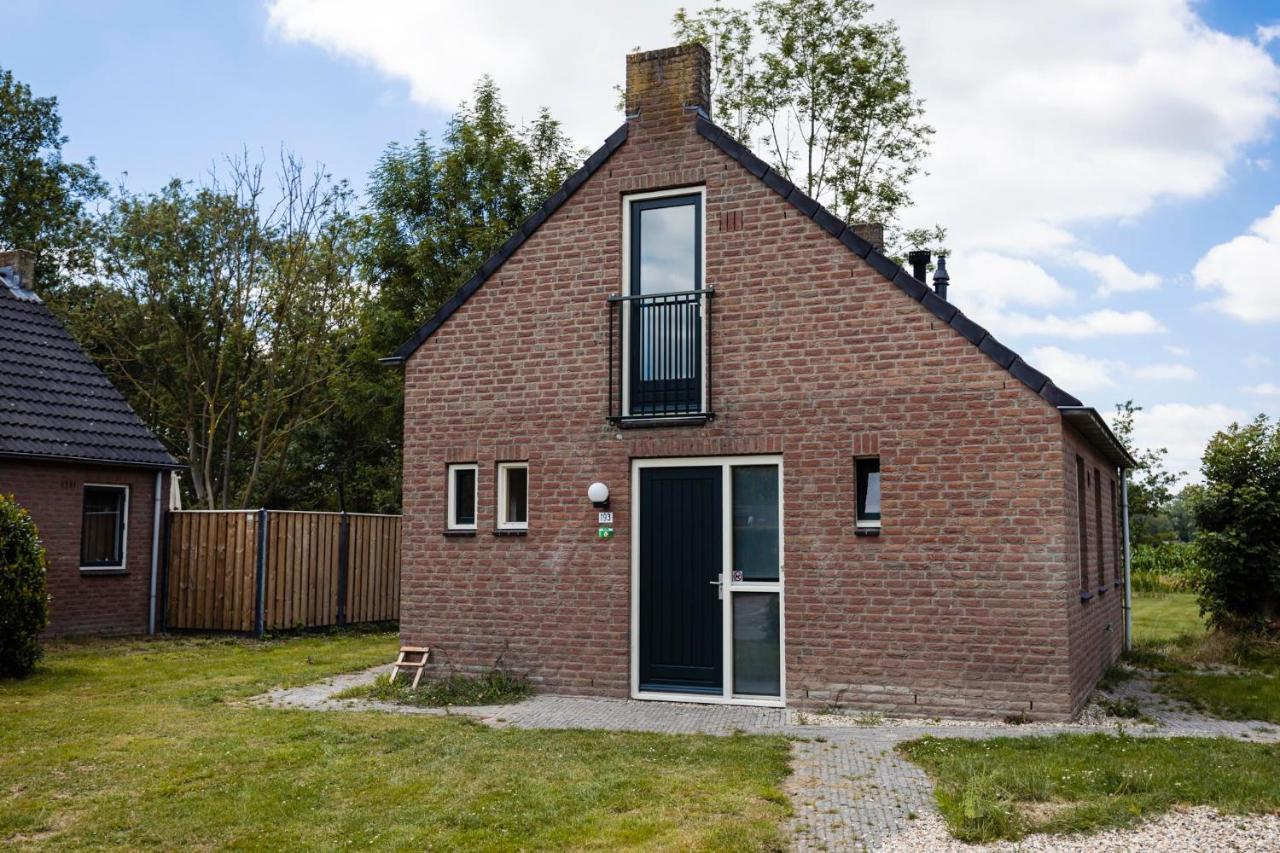 Отель Vakantiepark 'T Broeckhuys Ewijk Экстерьер фото