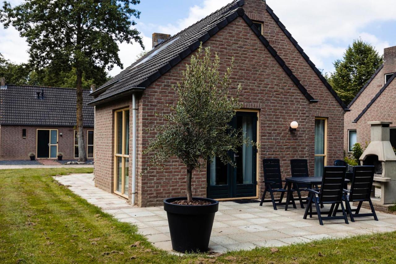 Отель Vakantiepark 'T Broeckhuys Ewijk Экстерьер фото