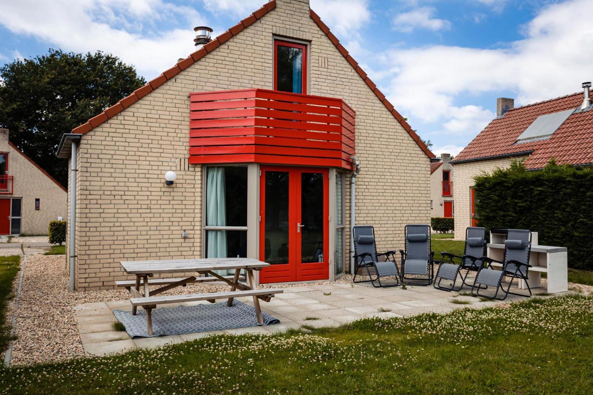 Отель Vakantiepark 'T Broeckhuys Ewijk Экстерьер фото